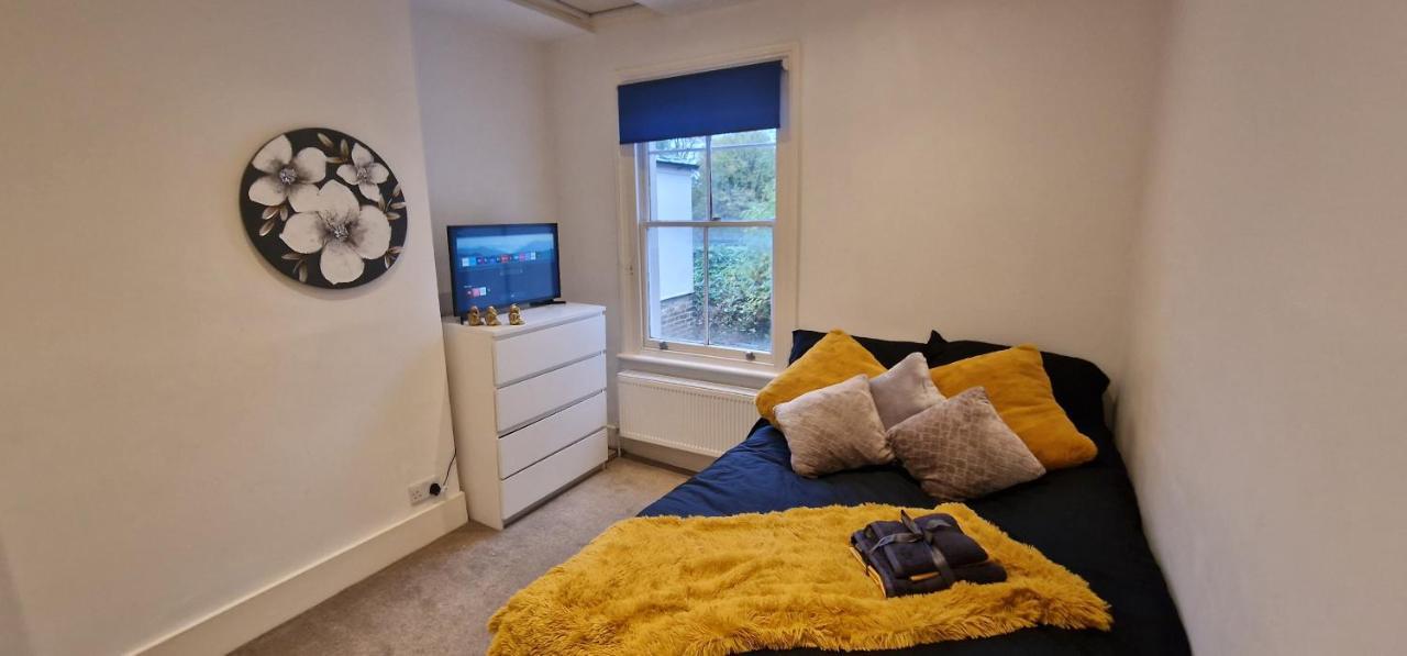 Cultural Epicenter, 4 Bedroom, To Do Than Do! Londra