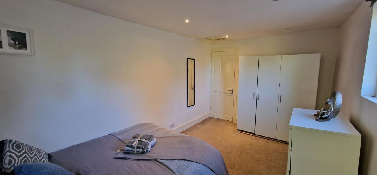 Cultural Epicenter, 4 Bedroom, To Do Than Do! Londra