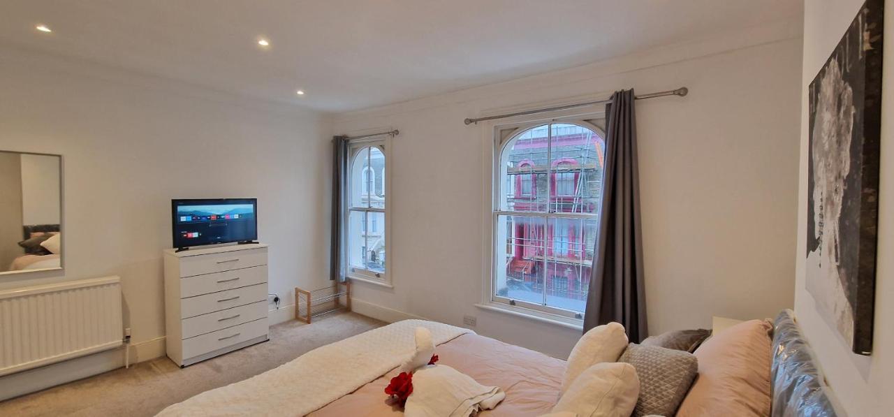 Cultural Epicenter, 4 Bedroom, To Do Than Do! Londra